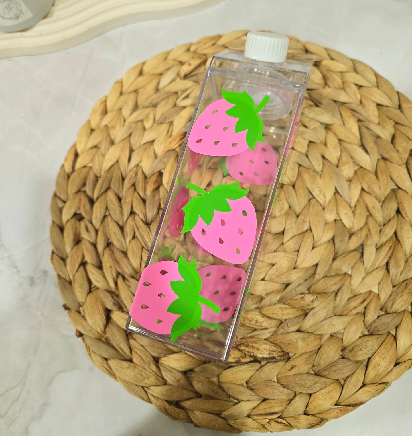 500ml Pink Strawberry Milk Carton