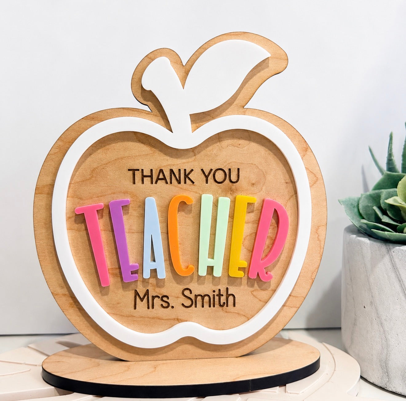 🍎 Personalized Teacher Appreciation Apple Sign